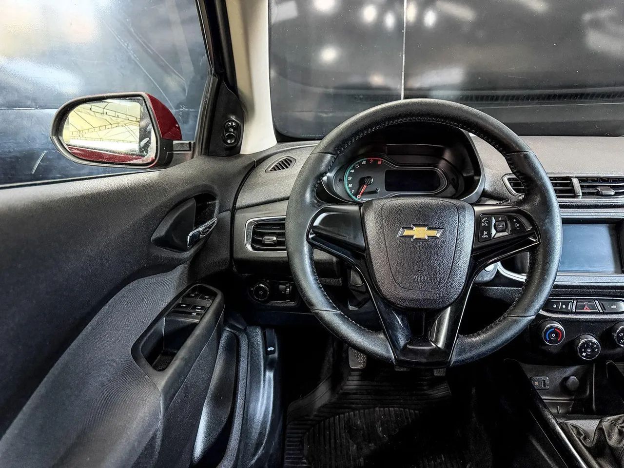 Chevrolet Onix Hatch LTZ 1.4 8V Flex Power Mec. 4P 2017 - Foto 5