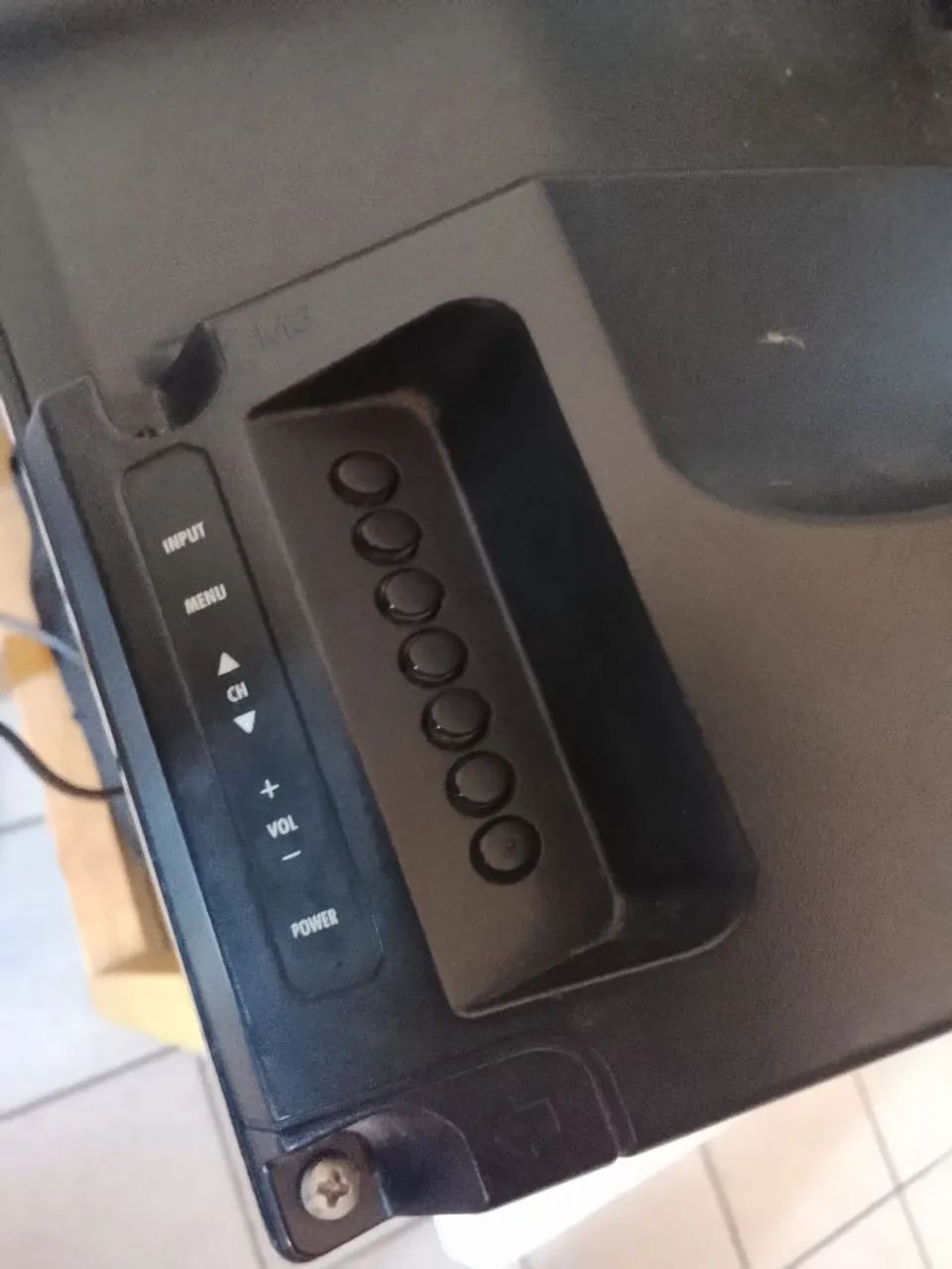 Tv Toshiba 32' com defeito* - Foto 4