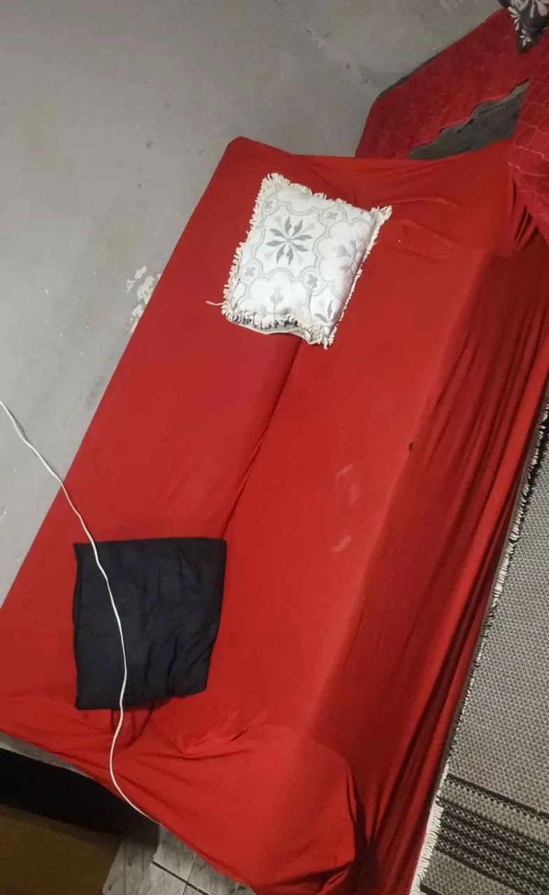 Sofá cama+ duas almofadas  - Foto 2
