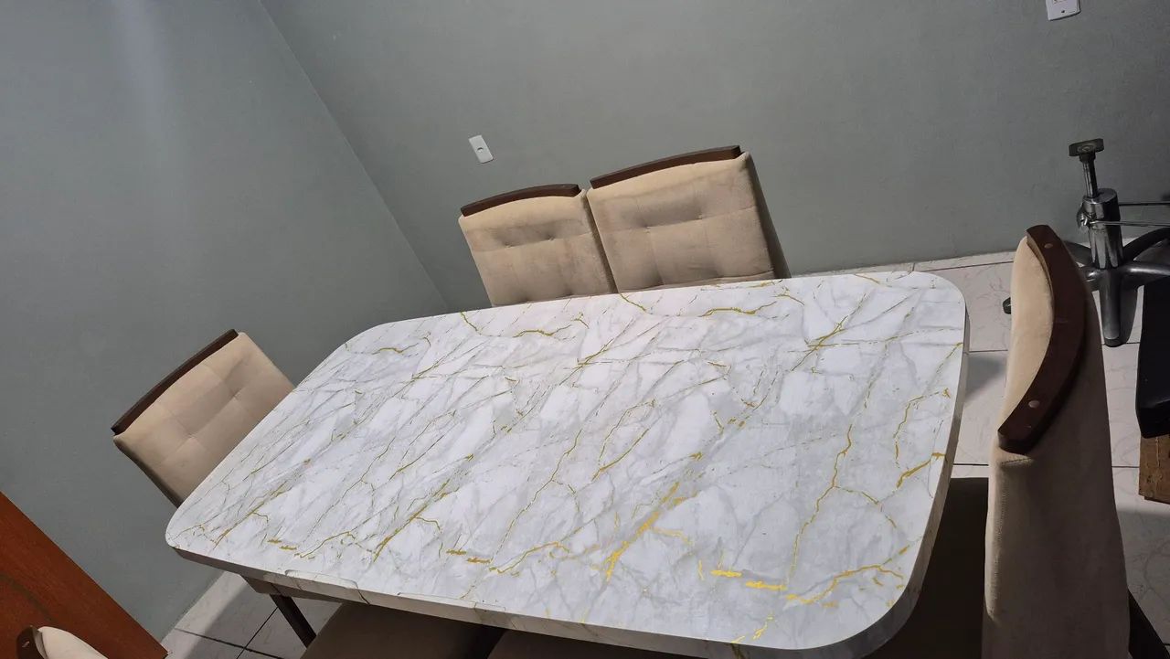 Mesa 6 cadeiras 