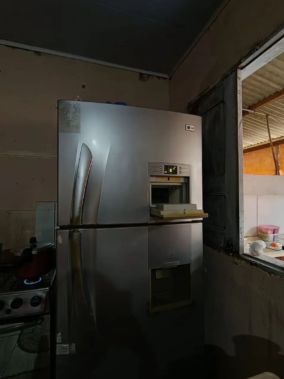 Vendo uma geladeira,usada... - Foto 3