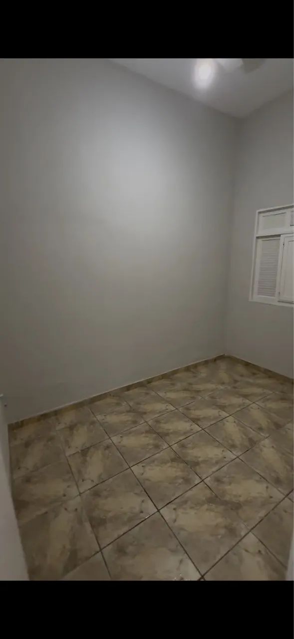 Alugo casa Rua Caldas Viana. Parque Califórnia 