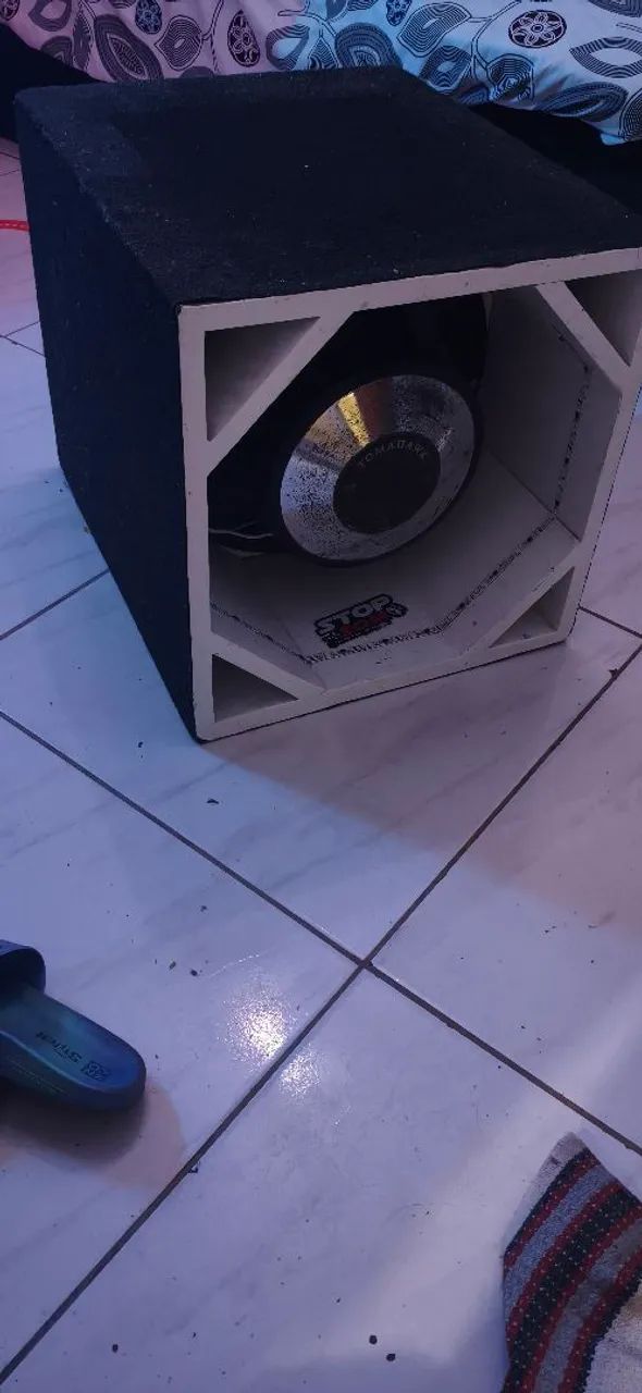 Grave de 15 Tomahawk 1000Rms com caixa - Foto 2