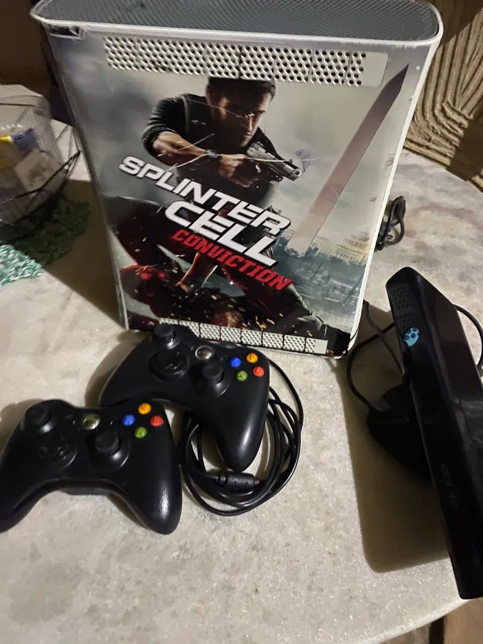 Xbox 360 + duas manetes + Kinect - Foto 2