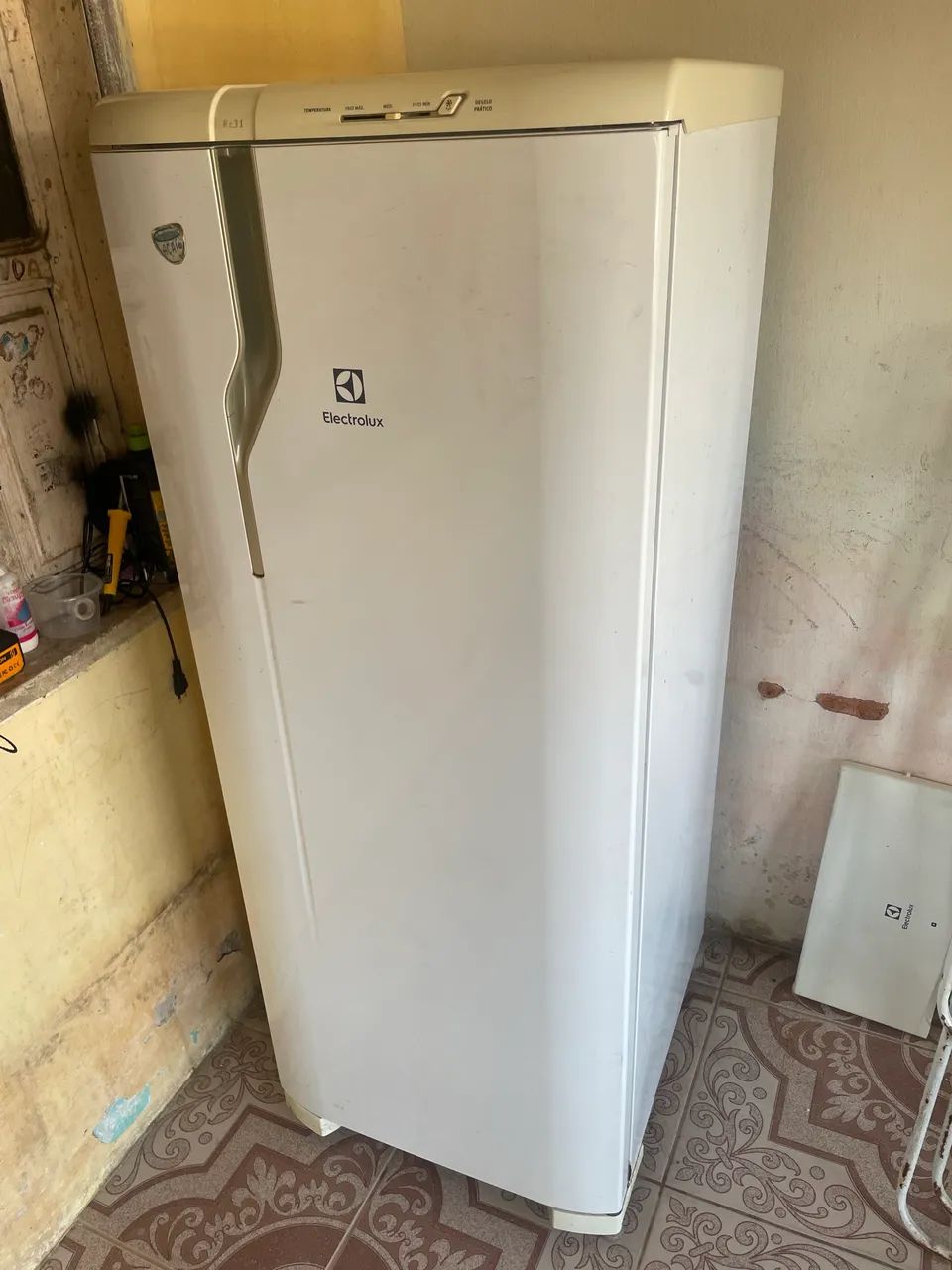 Vende-se Geladeira Eletrolux  - Foto 5