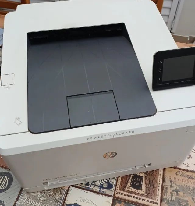 Impressora HP Laser Jet color - Foto 4