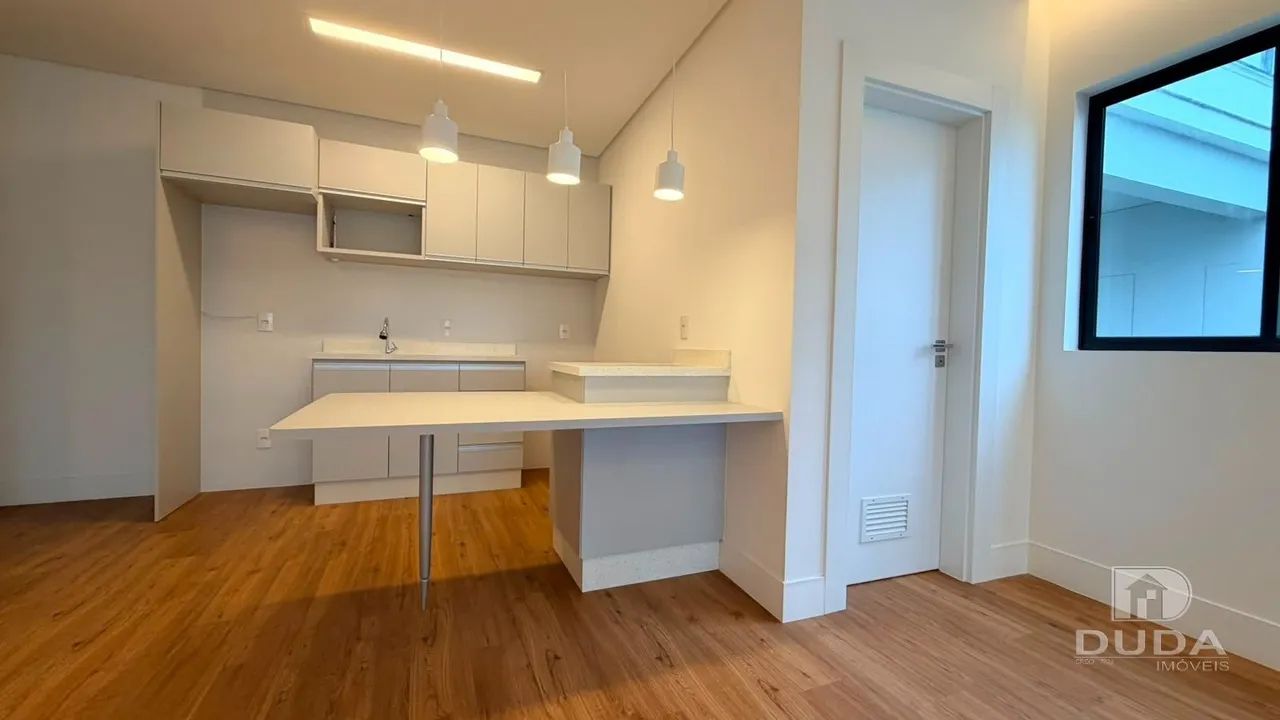 STUDIO MODERNO COM SACADA AMPLA PROXIMO À SC 401 - Foto 5