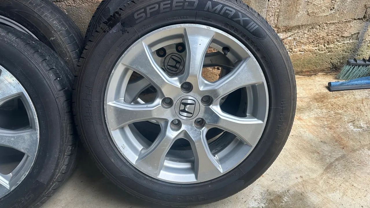 Rodas com pneu - Foto 2