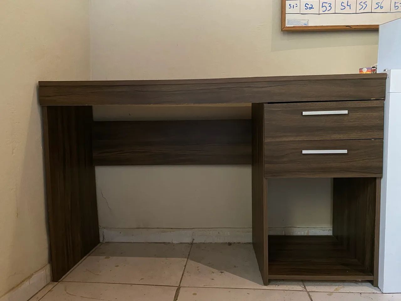 Escrivaninha com 2 gavetas - Foto 2