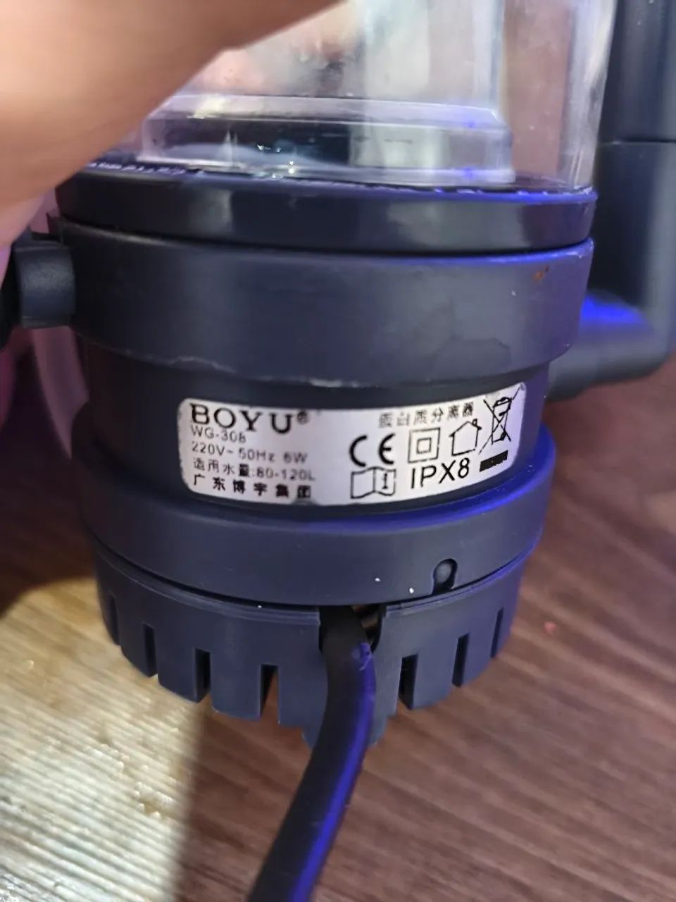 Skimmer Boyu WG-308 usado - Foto 2