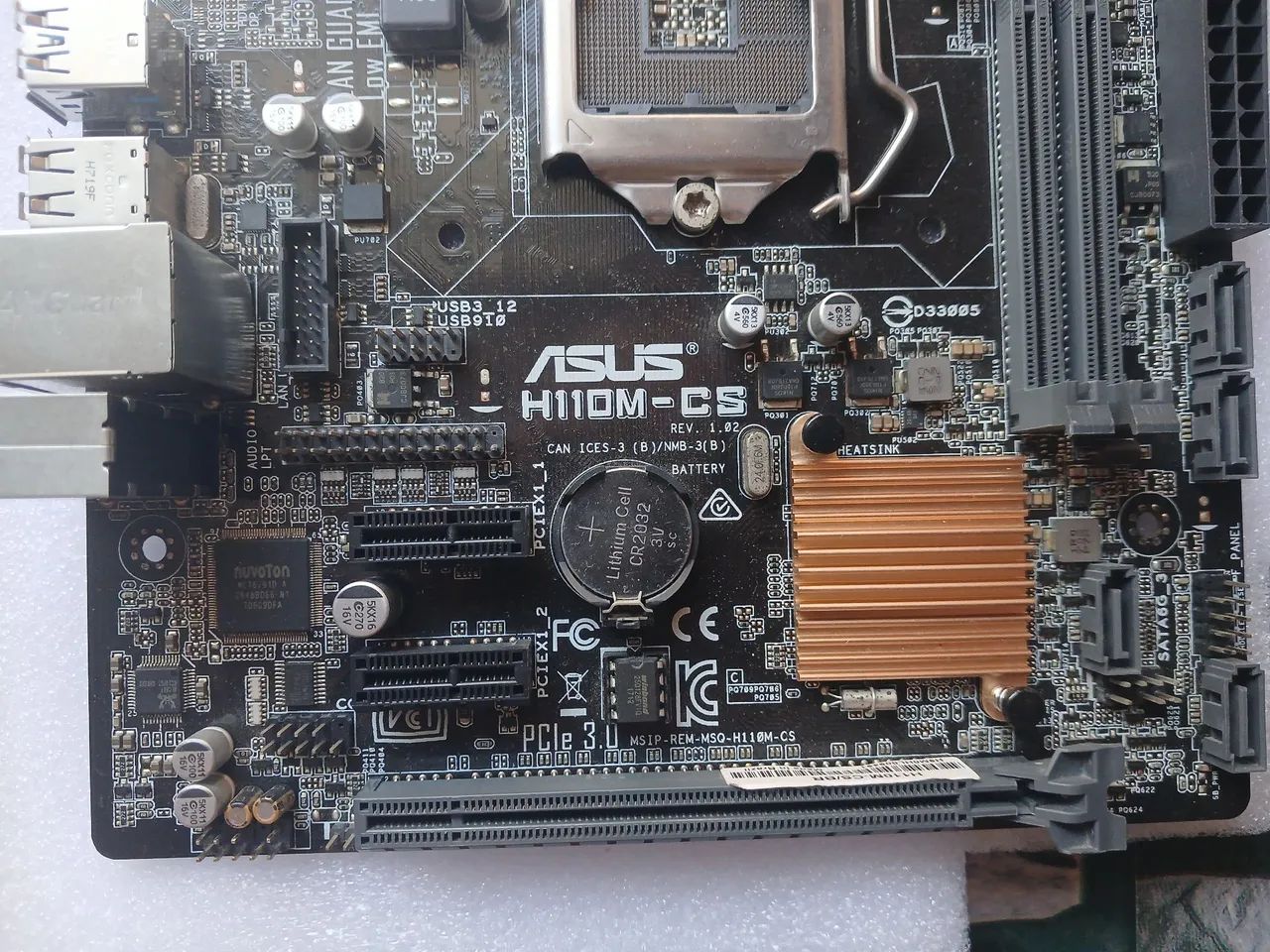 placa mãe asus h110m cs (com defeito) - Foto 4