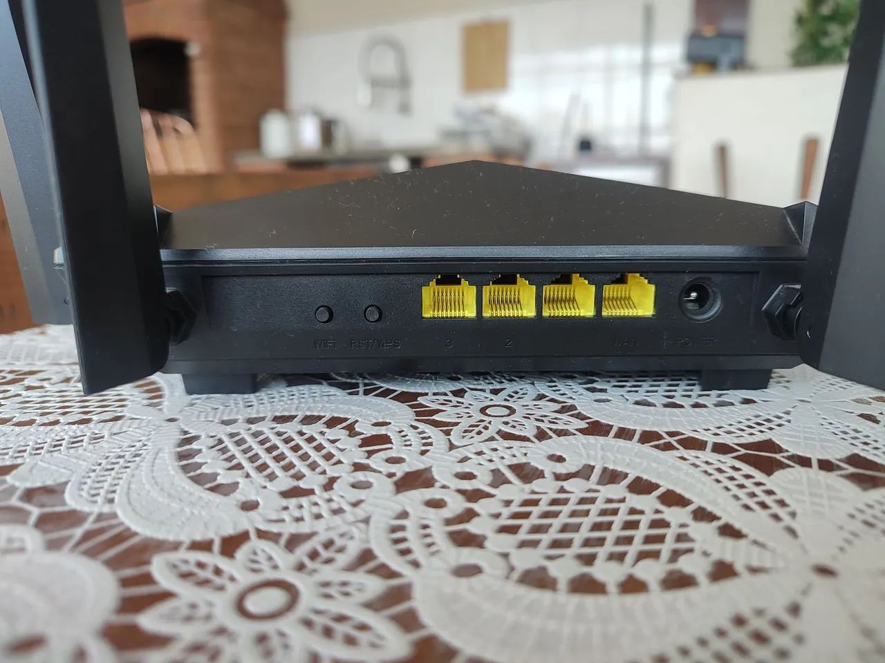 Roteador Wi-fi Tenda AC10 com 4 antenas  - Foto 3