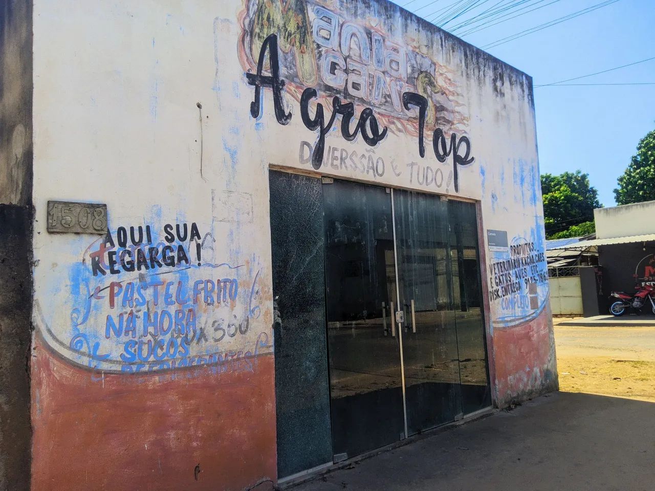 Aluga-se para reforma