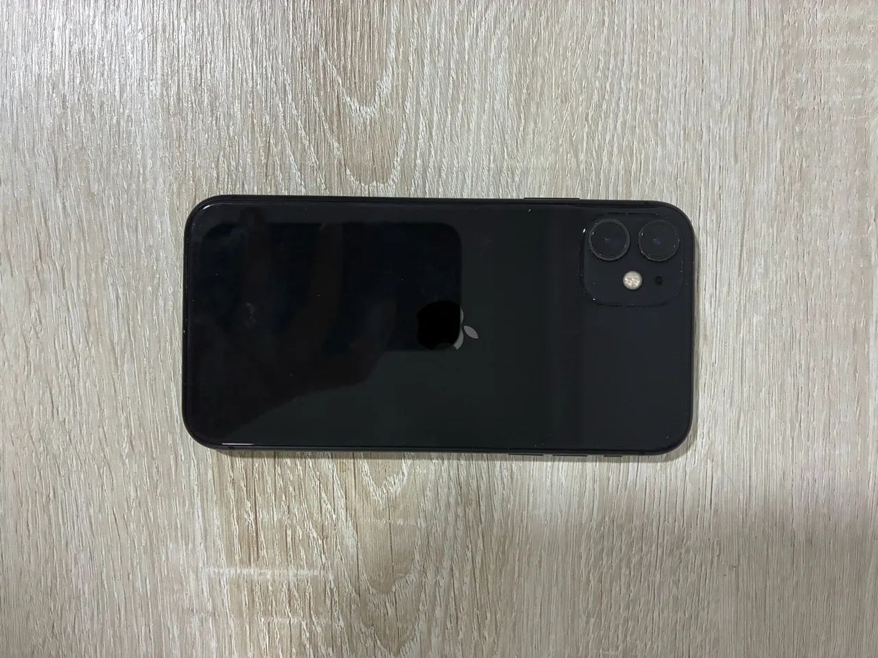 Iphone 11 64 GB - Foto 2
