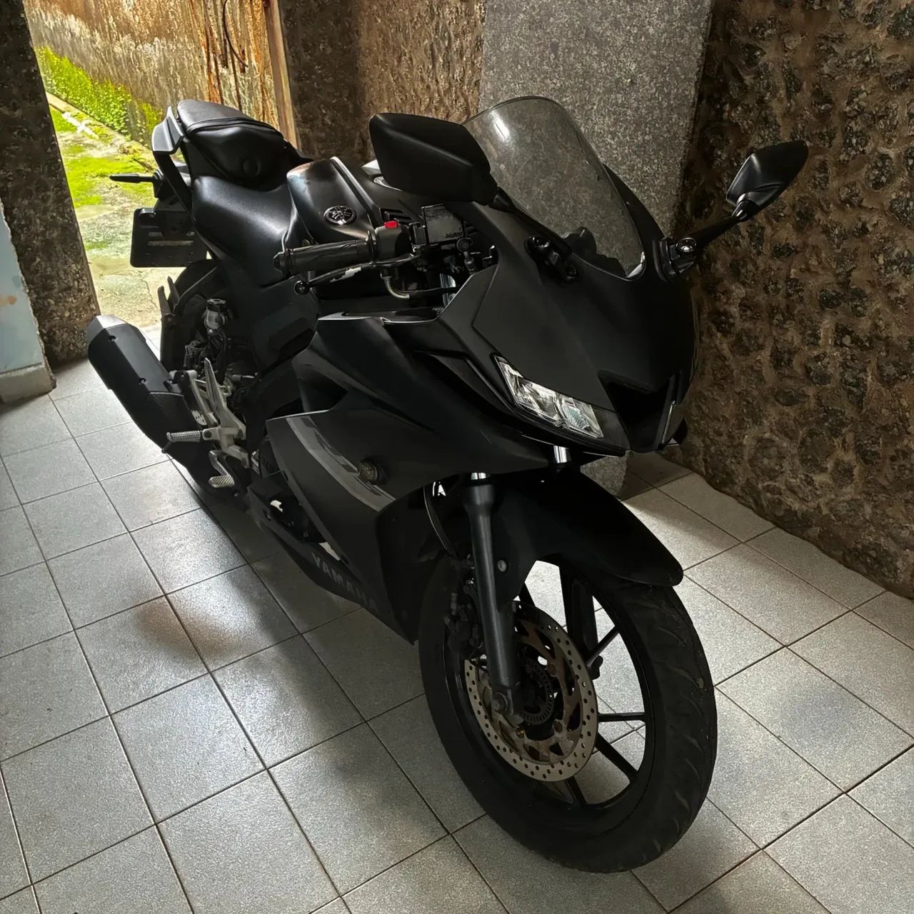 R15 YAMAHA