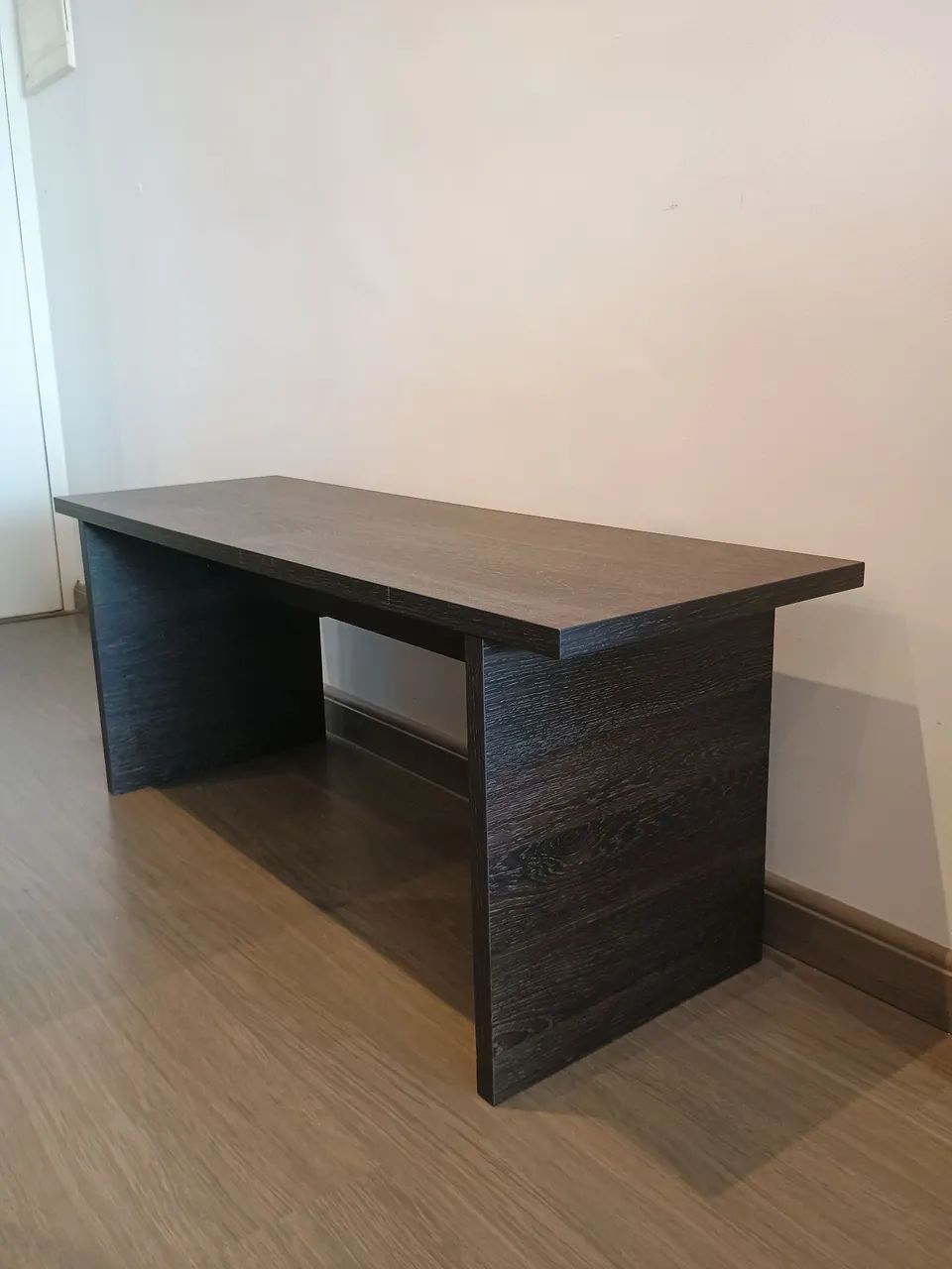 Banco em MDF 120cm estilo moderno