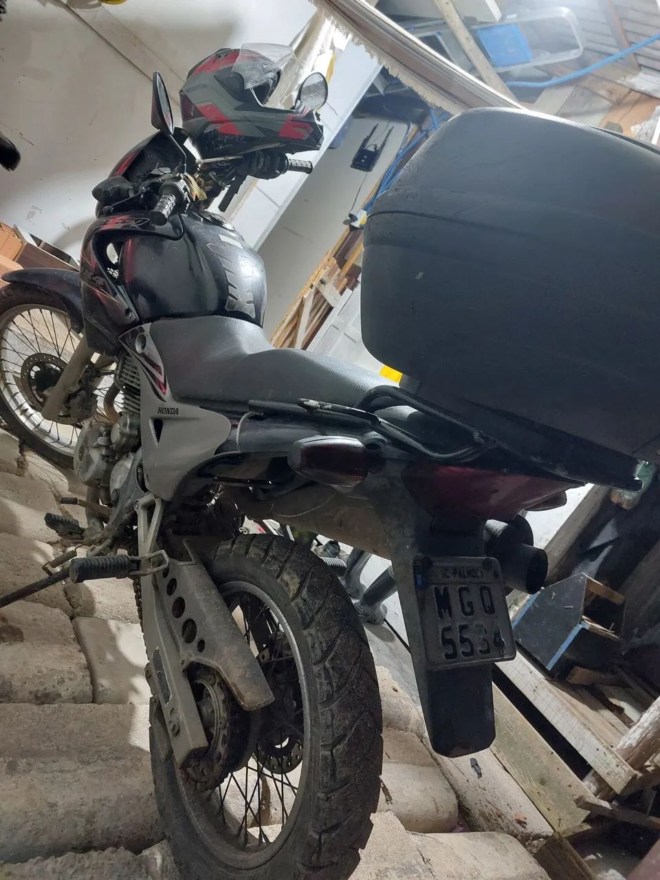 Moto Honda Falcom 400 pra TROCA - Foto 3