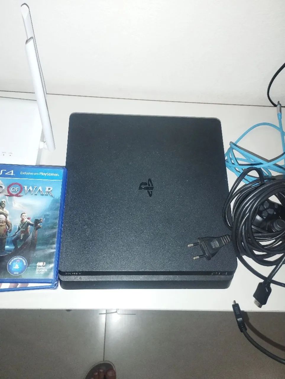 PS4 slim 1 tera, e 4 jogos. - Foto 2