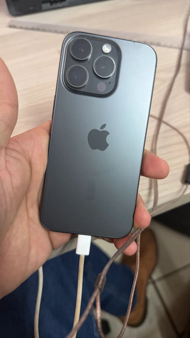 iPhone 15 Pro 128GB - Foto 2
