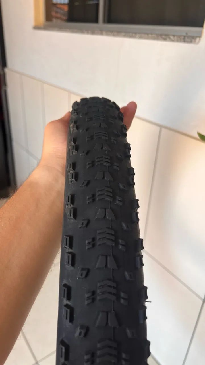 Pneu maxxis aspen 2.4 - Foto 4