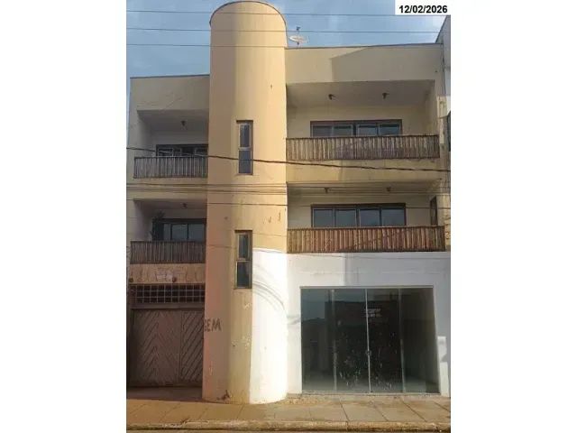 02 Apartamentos e Loja em Conceição das Alagoas/MG