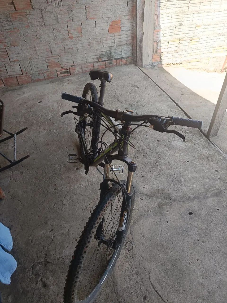 Vendo uma bike aro 29 GTMAX - Foto 4