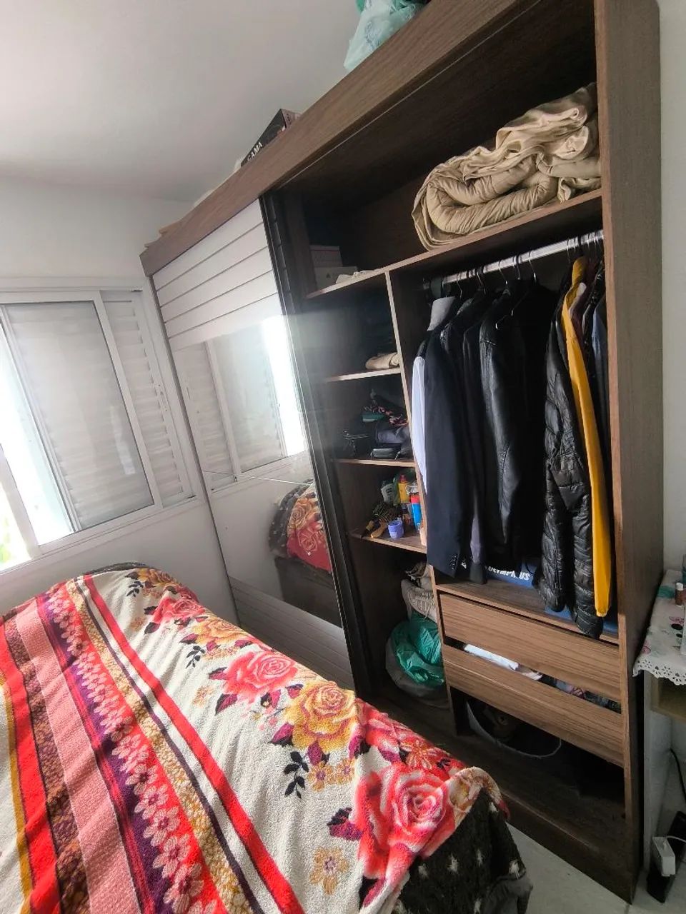 Guarda-roupa com espelho 2 portas - Foto 2