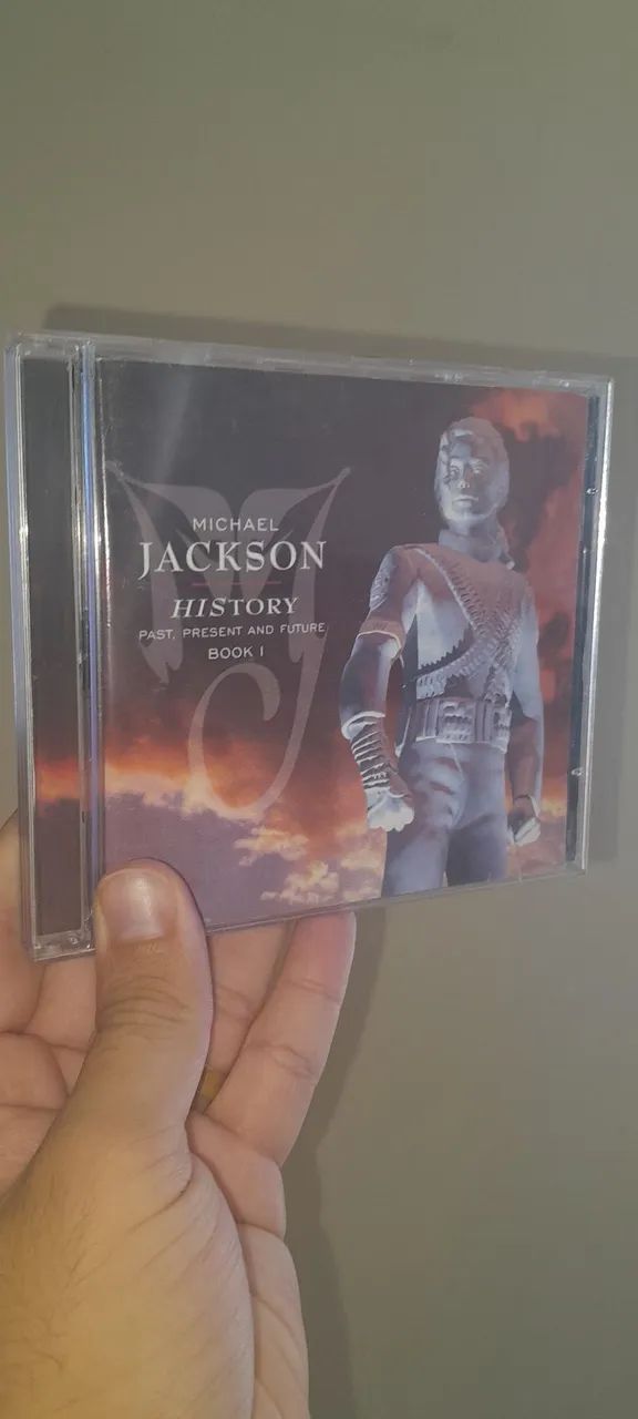Cds Michael Jackson - Thriller 25 e HIStory: Past, Present and