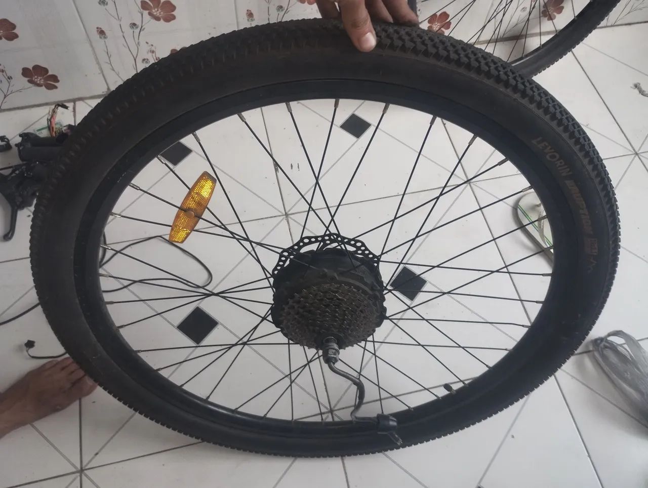 Aro 29 completo com motor elétrico  - Foto 4