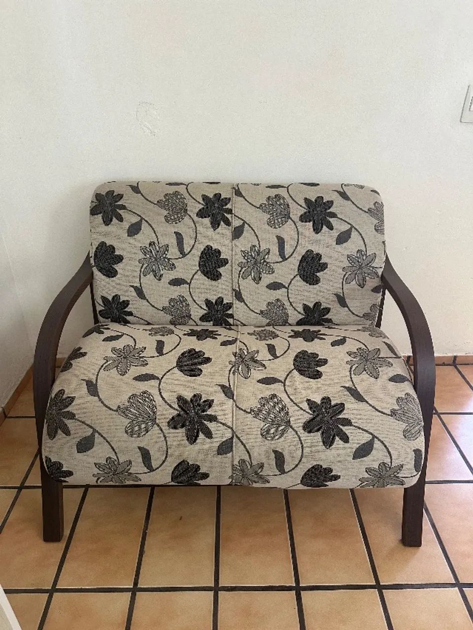 Sofá / poltrona 2 lugares 