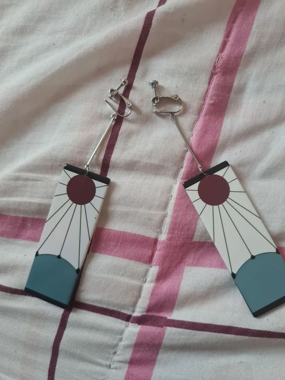 Brincos Tanjiro de pressão - Foto 2