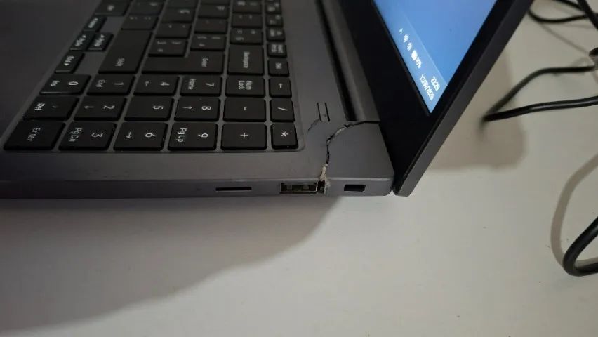 Notebook Samsung Book, Intel Celeron 6305, 8 Gb RAM, 128 Gb SSD NVME - Foto 4