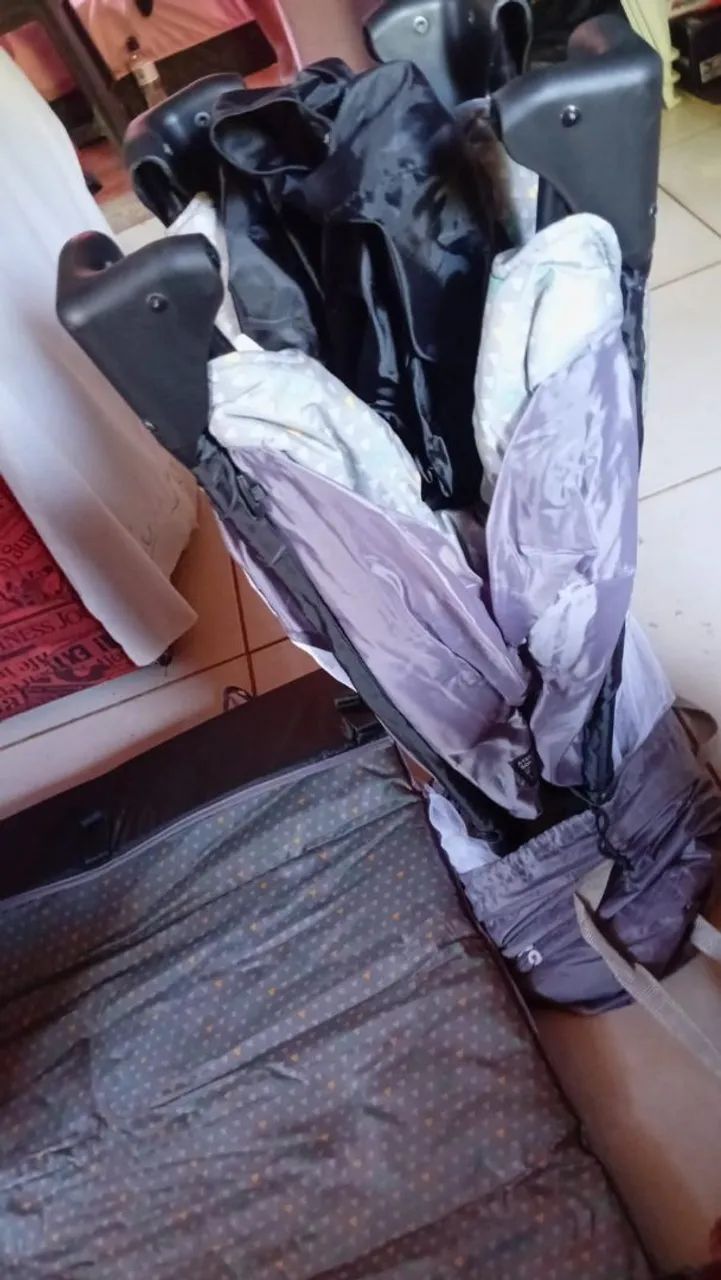 Berço portátil e cadeirinha de descanso novo minha bebe nunca dormiu nele - Foto 5