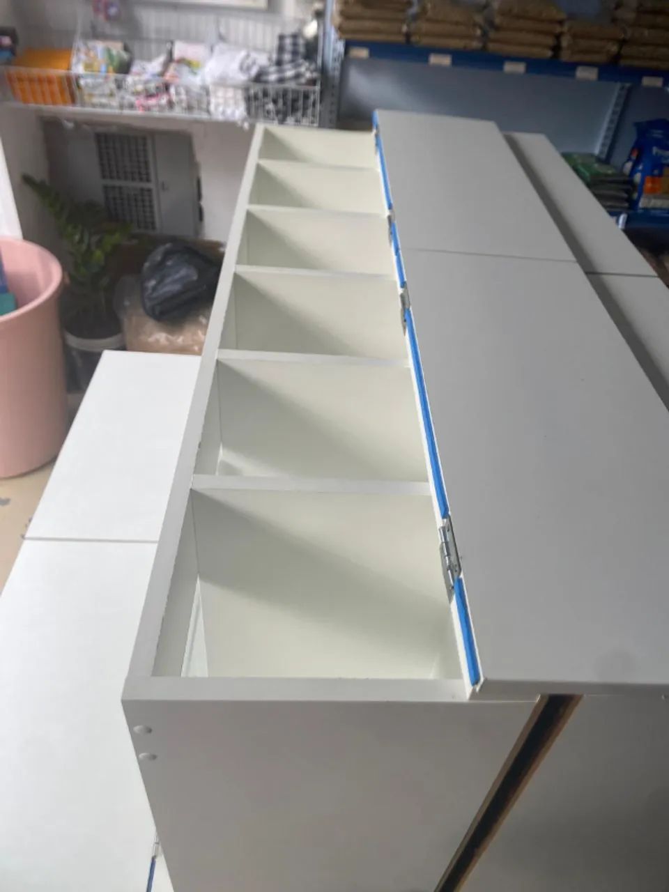 2x expositores petshop/comercio 24 divisões branco - Foto 2