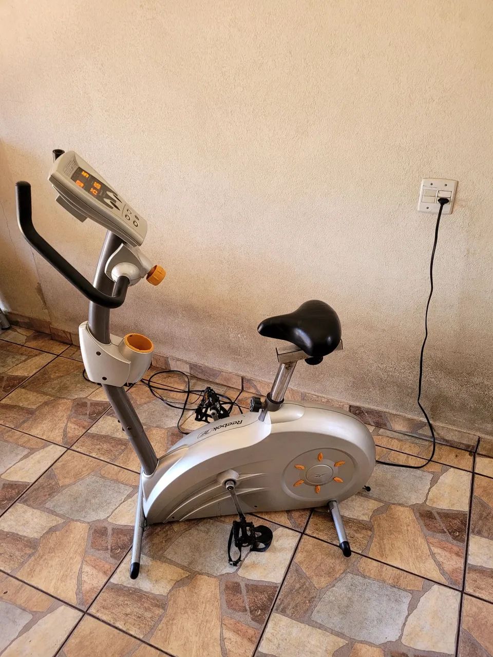 Bicicleta ergométrica reebok eletromagnética  - Foto 3