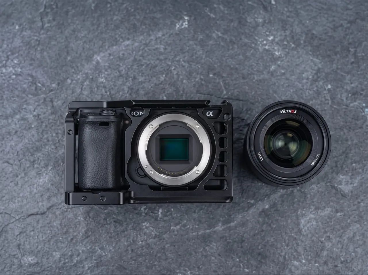 Câmera Sony a6300+cage+beterias  - Foto 4