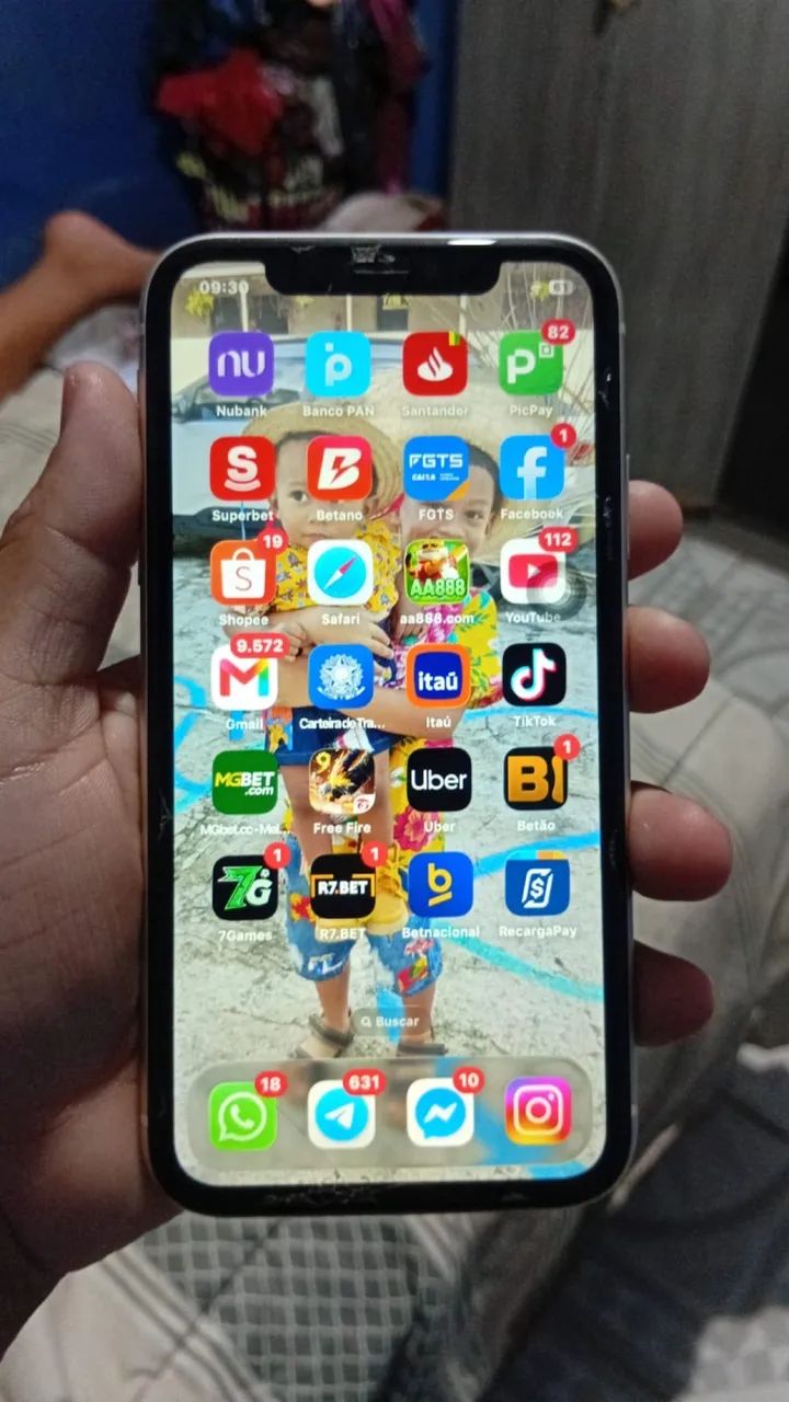 iPhone 11 normal  - Foto 2