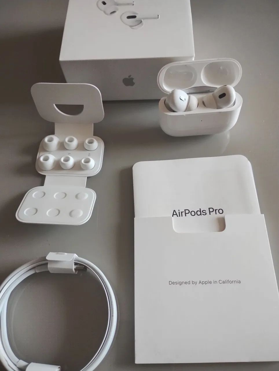 AirPods Pro 2 novo na caixa completo - Fones de Ouvido - Barro