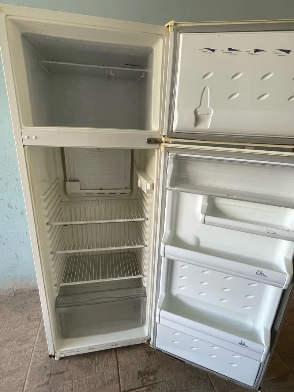 Geladeira Consul Funcionado Perfeitamente - Foto 4