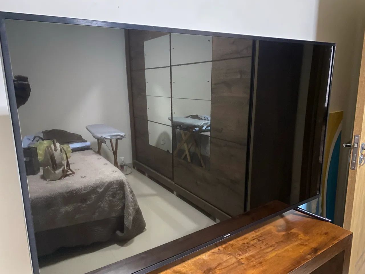 TV UN55JU6000 - Samsung (defeito)
