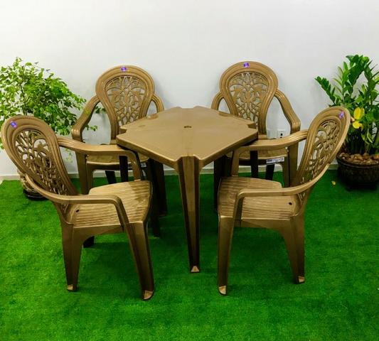 Conjunto de Mesa Plastica Emily - Foto 3