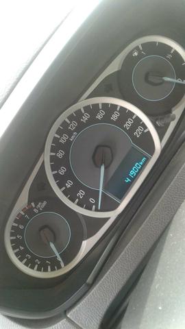 Vendo ou troco por Honda Civic acima de 2013 - Foto 5