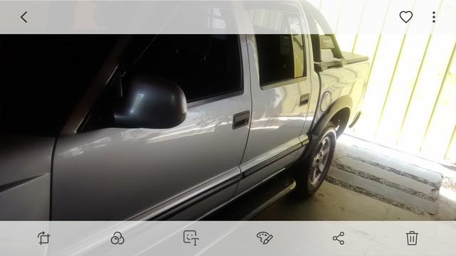 Troca s10 + meio lote no Barreiro em sete lagoas em hilux ou s10 - Foto 4