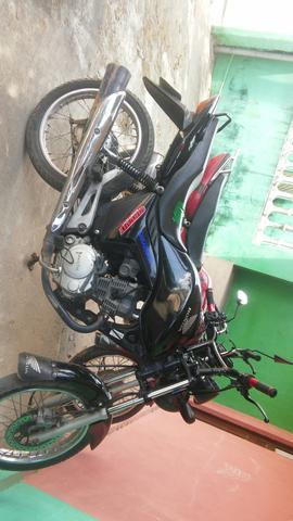 Vendo ou troco Moto FAN 150 - Foto 2