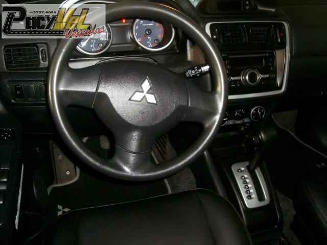 Pajero TR4 2012 Automática 4x4 - Foto 14