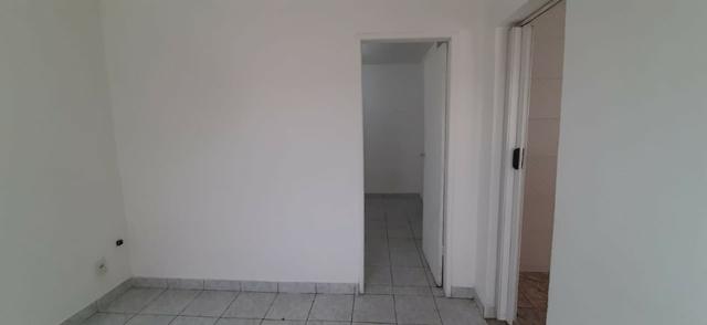 Casa de Vila 1 Qto -Tranversal a Av Dom Hélder Câmara - Foto 6