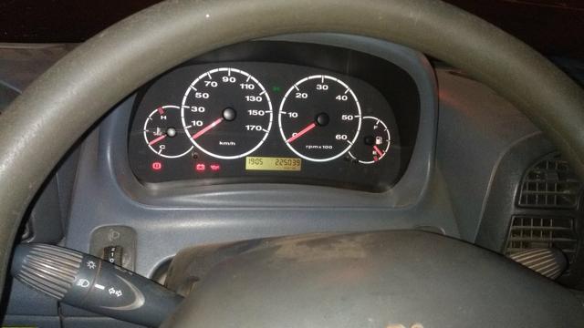 Vendo van furgão!!! - Foto 3