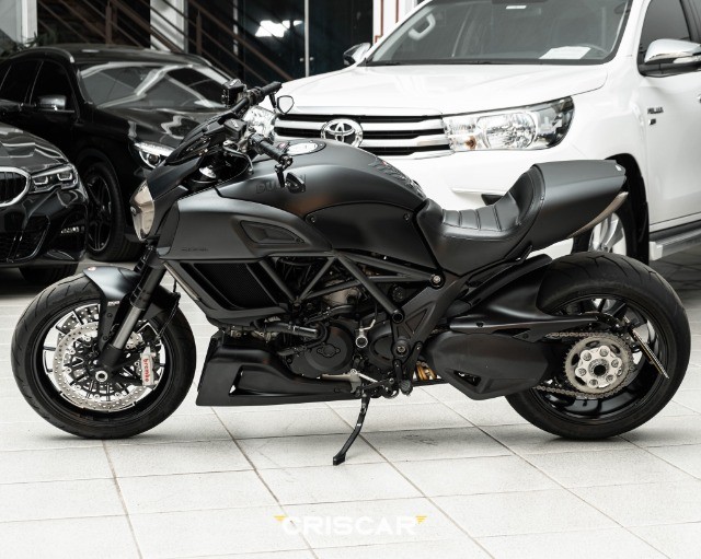DUCATI DIAVEL DARK 2016