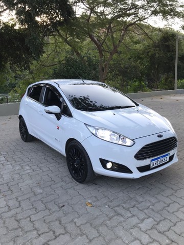 FORD NEW FIESTA TITANIUM 1.6 C/ GNV INJETADO