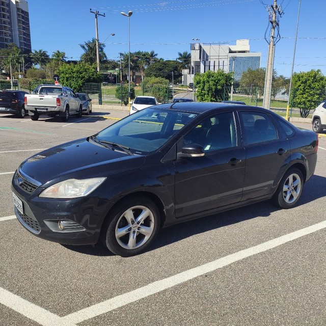 FORD FOCUS SEDAN 2.0 AUTOMÁTICO FLEX